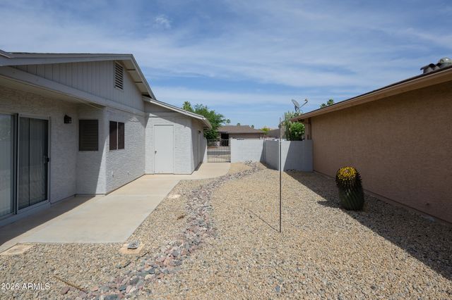 26006 S BEECH CREEK Drive, Sun Lakes, AZ 85248