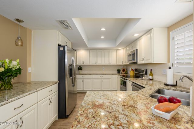 26006 S BEECH CREEK Drive, Sun Lakes, AZ 85248