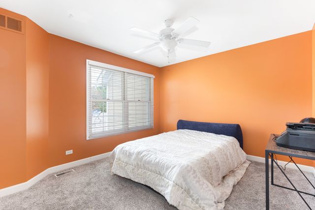 4383 Canterbury Court 4383, St. Charles, IL 60174