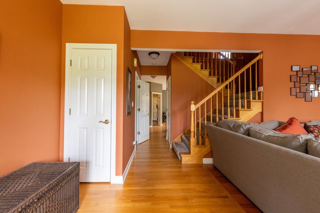 4383 Canterbury Court 4383, St. Charles, IL 60174