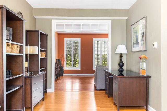 4383 Canterbury Court 4383, St. Charles, IL 60174