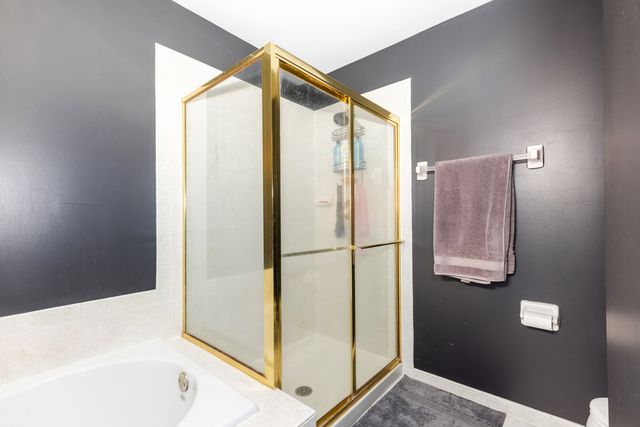 4383 Canterbury Court 4383, St. Charles, IL 60174