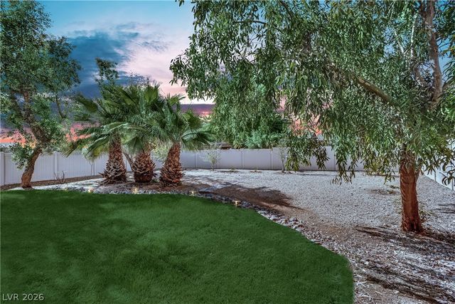 3325 Carolina Moon Avenue, North Las Vegas, NV 89081