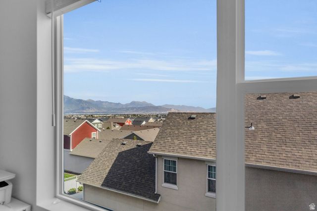 11349 S WILLOW WALK DR, South Jordan, UT 84009