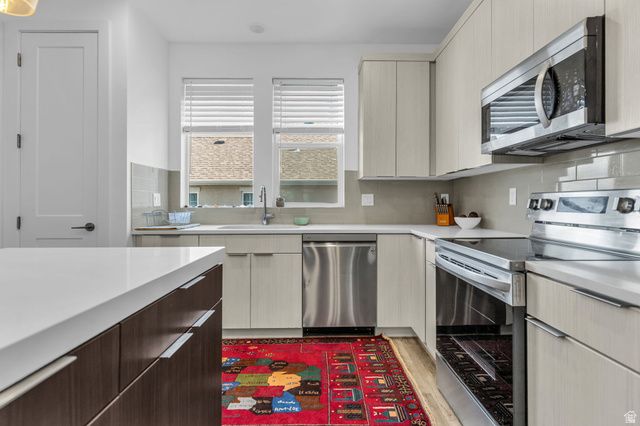 11349 S WILLOW WALK DR, South Jordan, UT 84009