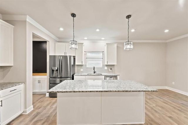 67 Brookstone Park W, Acworth, GA 30101