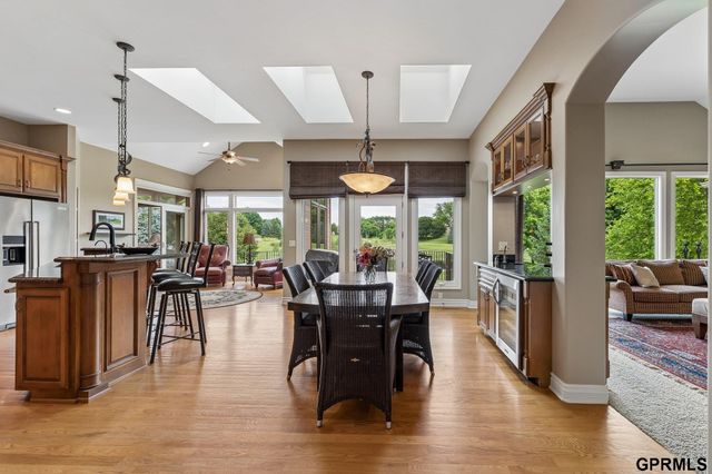 18540 Shadow Ridge Drive, Omaha, NE 68130