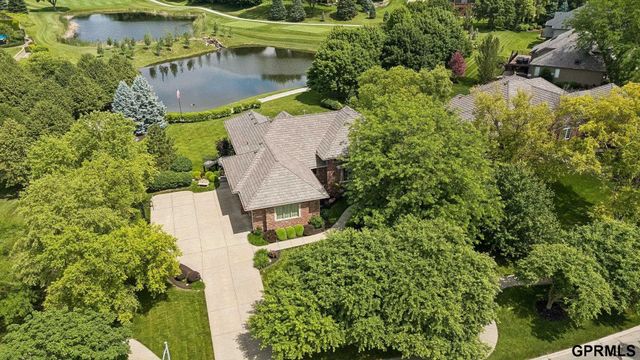 18540 Shadow Ridge Drive, Omaha, NE 68130