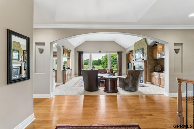 18540 Shadow Ridge Drive, Omaha, NE 68130