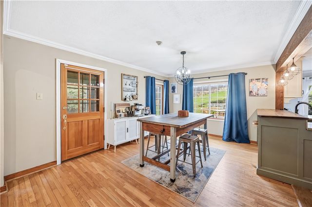 516 Wallace Run Rd, Beaver Falls, PA 15010