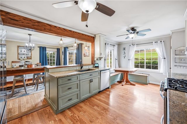 516 Wallace Run Rd, Beaver Falls, PA 15010