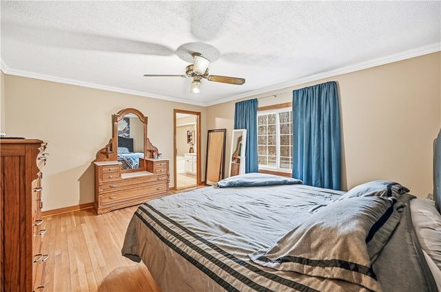 516 Wallace Run Rd, Beaver Falls, PA 15010