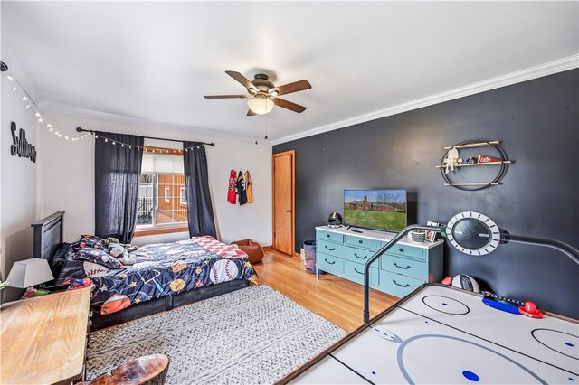 516 Wallace Run Rd, Beaver Falls, PA 15010