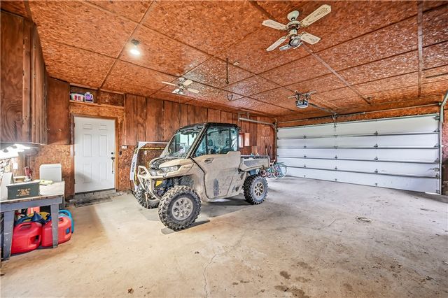 516 Wallace Run Rd, Beaver Falls, PA 15010
