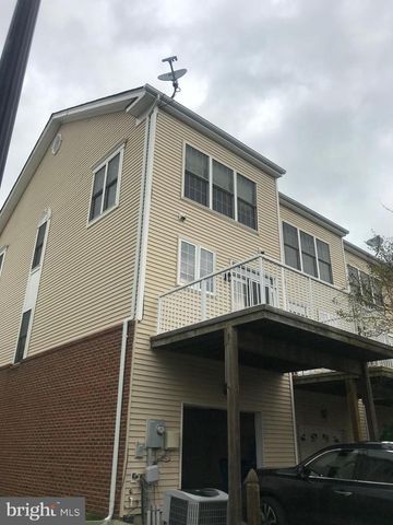 42641 HOMEFRONT TER, Chantilly, VA 20152