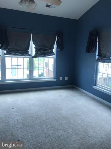 42641 HOMEFRONT TER, Chantilly, VA 20152