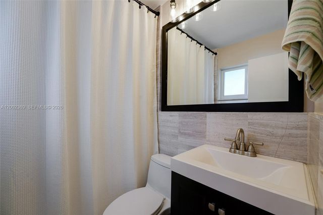 11705 SW 97th Ct, Miami, FL 33176