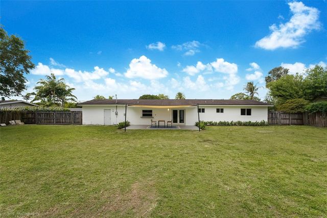 11705 SW 97th Ct, Miami, FL 33176