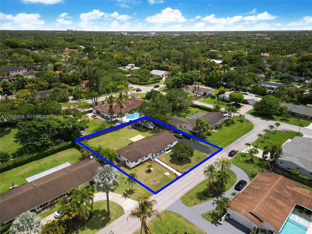 11705 SW 97th Ct, Miami, FL 33176