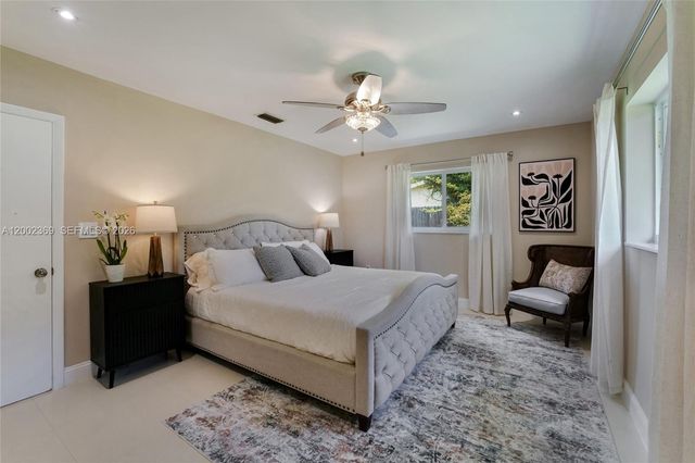 11705 SW 97th Ct, Miami, FL 33176