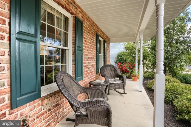 50 BOURBON RED DR, Mechanicsburg, PA 17050