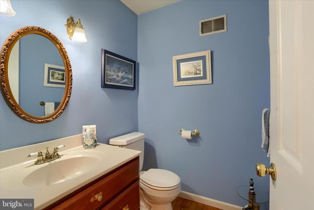 50 BOURBON RED DR, Mechanicsburg, PA 17050