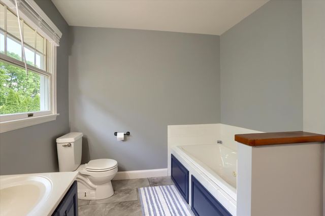 50 BOURBON RED DR, Mechanicsburg, PA 17050
