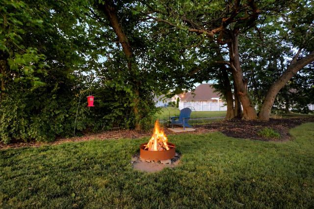 50 BOURBON RED DR, Mechanicsburg, PA 17050