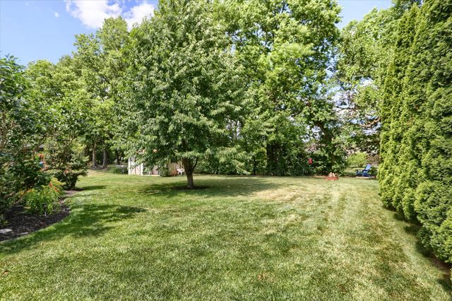 50 BOURBON RED DR, Mechanicsburg, PA 17050