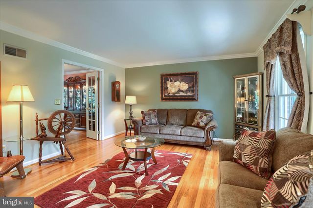 50 BOURBON RED DR, Mechanicsburg, PA 17050