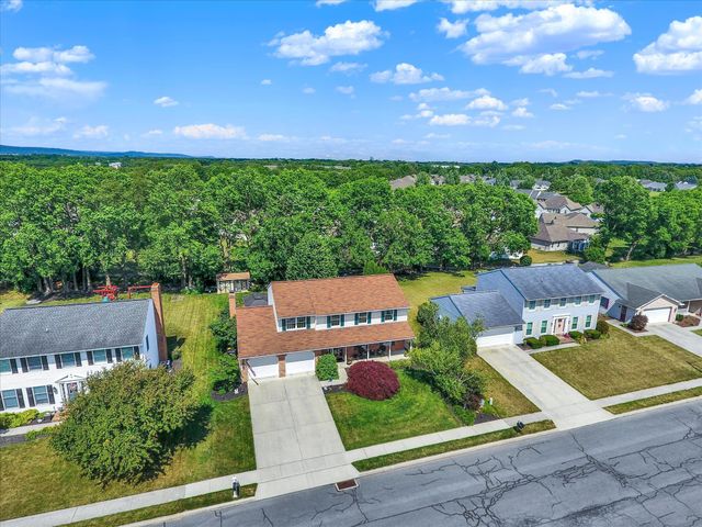 50 BOURBON RED DR, Mechanicsburg, PA 17050