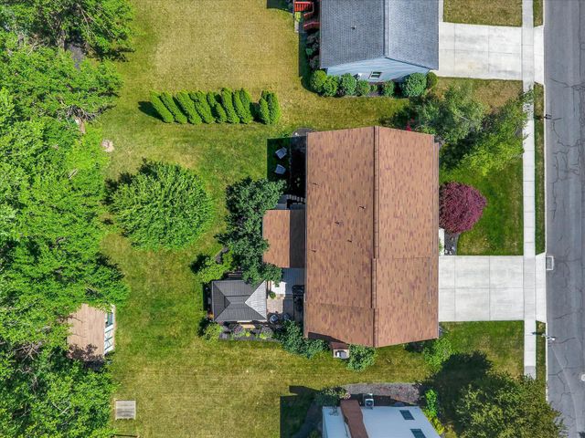 50 BOURBON RED DR, Mechanicsburg, PA 17050