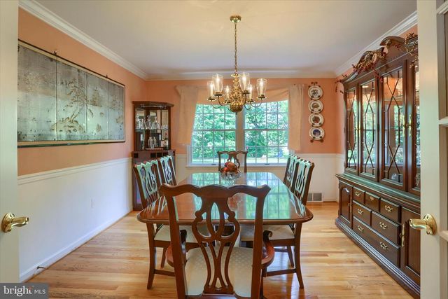 50 BOURBON RED DR, Mechanicsburg, PA 17050