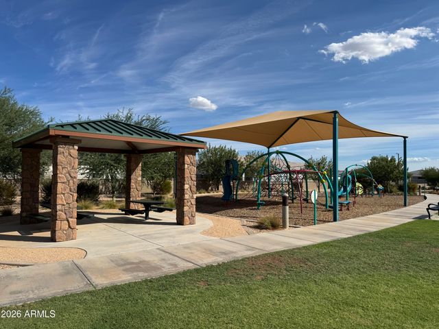 18351 W ARTEMISA Avenue, Wittmann, AZ 85361