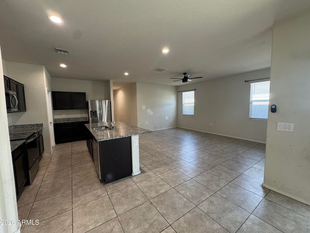 18351 W ARTEMISA Avenue, Wittmann, AZ 85361