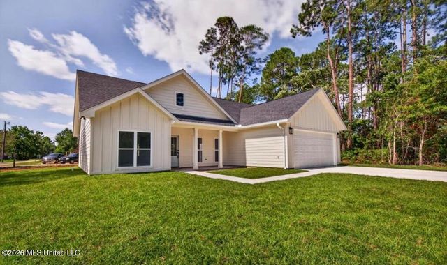 1104 Sycamore Street, Waveland, MS 39576