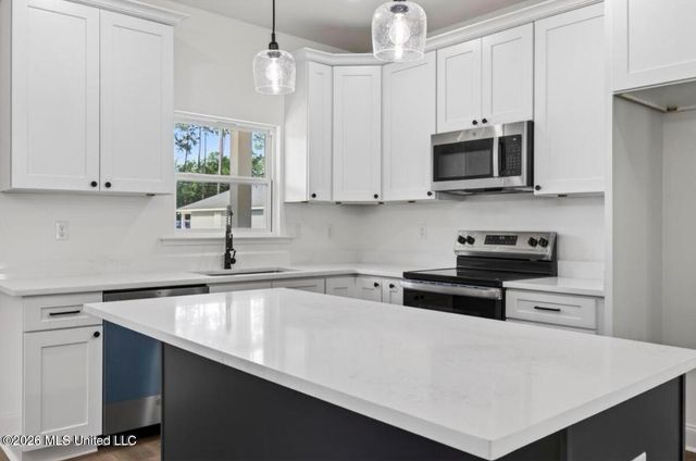 1104 Sycamore Street, Waveland, MS 39576