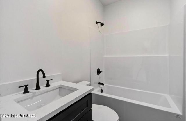 1104 Sycamore Street, Waveland, MS 39576
