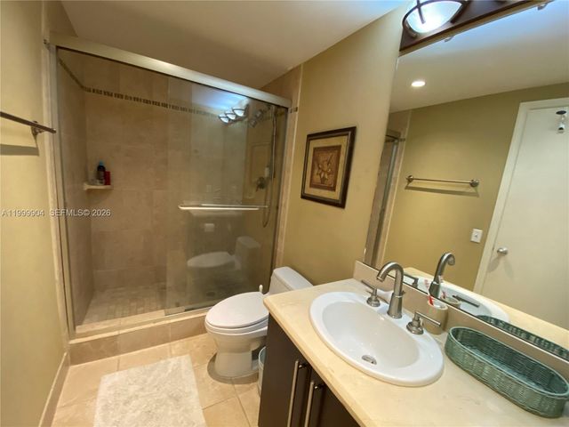 701 Brickell Key Blvd 2104, Miami, FL 33131