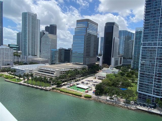 701 Brickell Key Blvd 2104, Miami, FL 33131