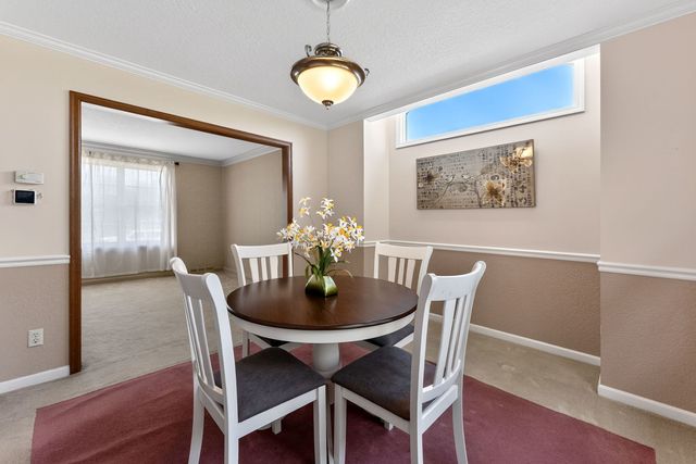 5131 Woodland Avenue, Davenport, IA 52807