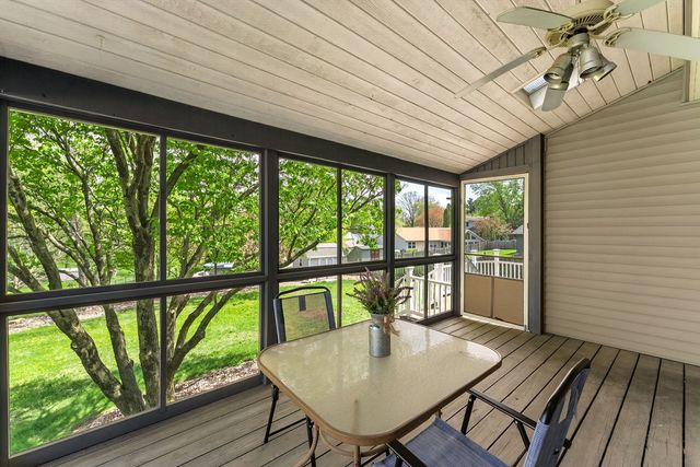 5131 Woodland Avenue, Davenport, IA 52807