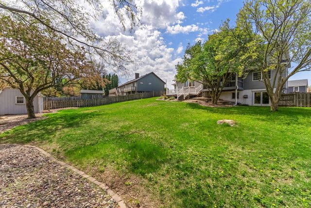 5131 Woodland Avenue, Davenport, IA 52807