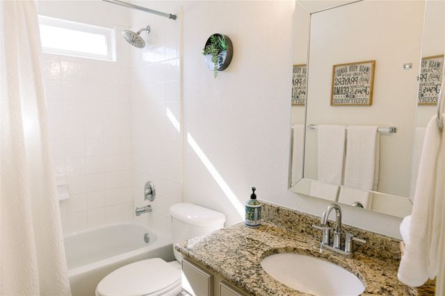 1225 Long Leaf Drive, Savannah, TX 76227