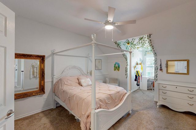 1225 Long Leaf Drive, Savannah, TX 76227