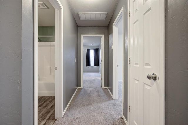 9904 Ruger Road, Yukon, OK 73099