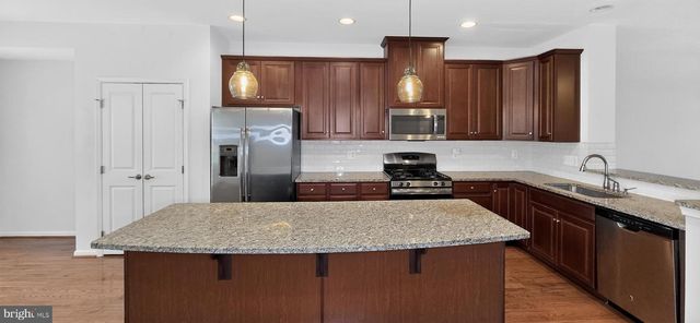 5363 S CENTER DR, Greenbelt, MD 20770