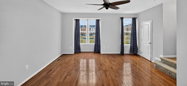 5363 S CENTER DR, Greenbelt, MD 20770