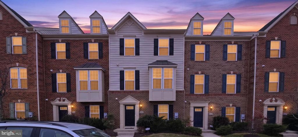 5363 S CENTER DR, Greenbelt, MD 20770