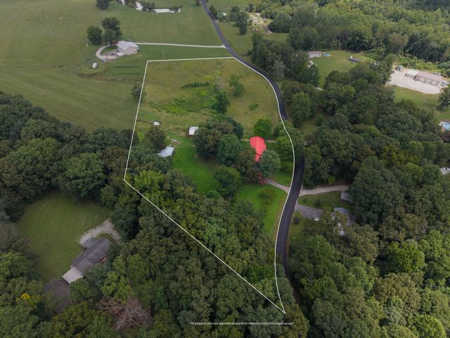 373 Hatch Rd, Rock Island, TN 38581